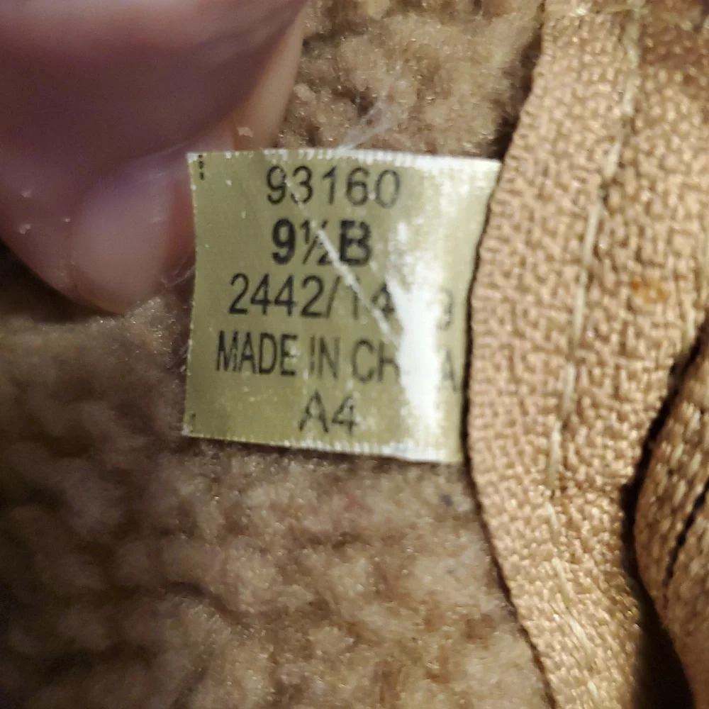 Lands End Womens Suede and Fleece Winter Boots In Tan Size 9B